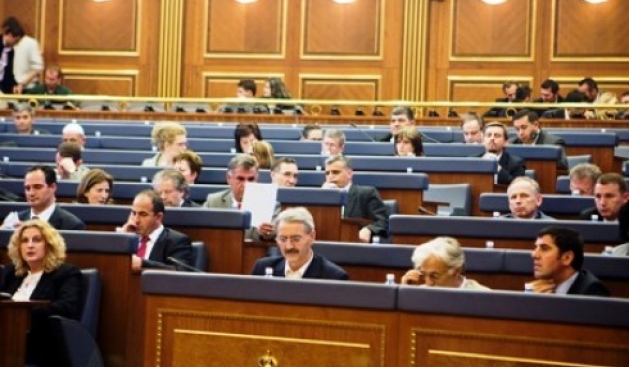 Eğitim Çalışanlarının 1990-1999 Yılları Statüsüyle İlgili Öneriler Onaylandı