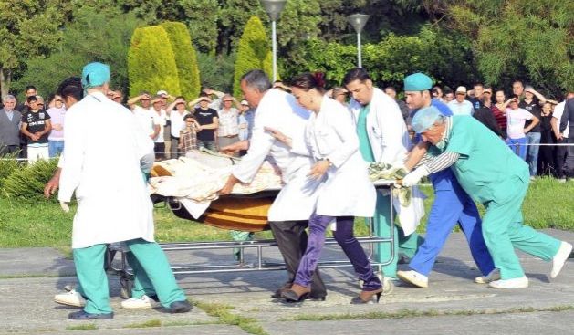 Yetkililer Arnavutluk'taki Kaza Nedeniyle Taziyeler Gönderdi