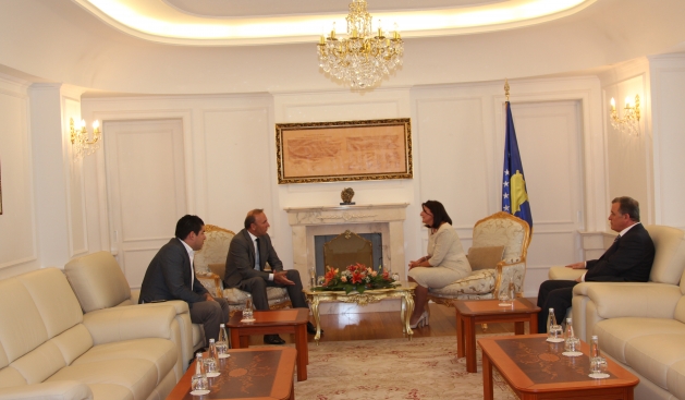Cumhurbaşkanı Jahjaga Rektör Gashi'yi Kabul Etti