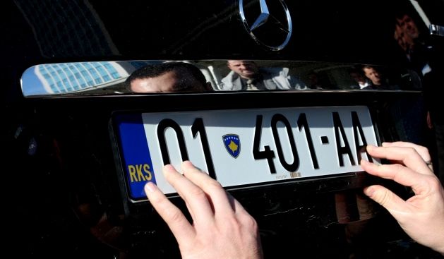 2000-den Fazla Sırp,  Araç Kayıt Dilekçesini Sundu