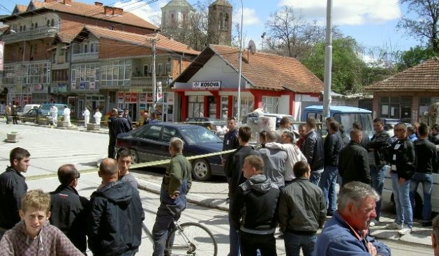 Mitroviça'da 1 Ölü 1 Yaralı