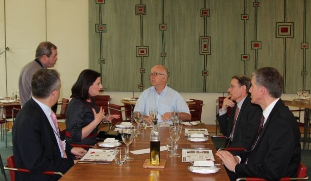 Jahjaga MacShane İle Görüştü