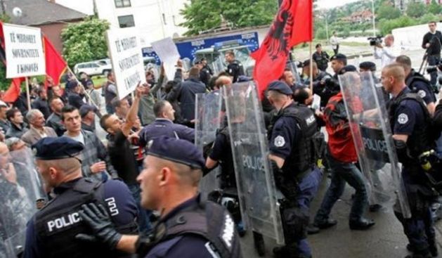 Vetëvendosje'den 30 Mart Protestosuna Çağrı