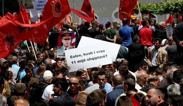 Dünkü Protestoya Altıbin Kişi Katıldı