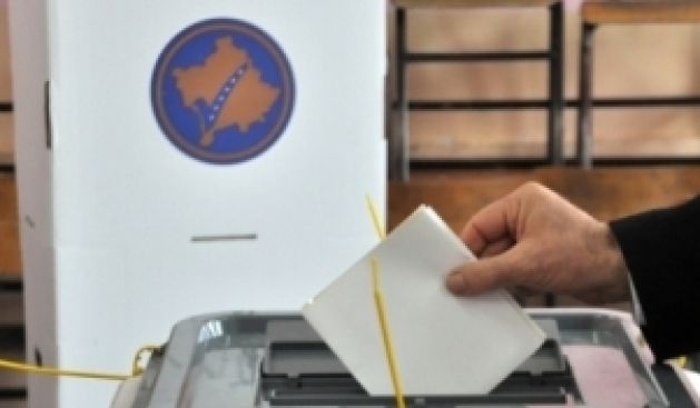 Oy Pusulaları Priştine'ye Ulaştı