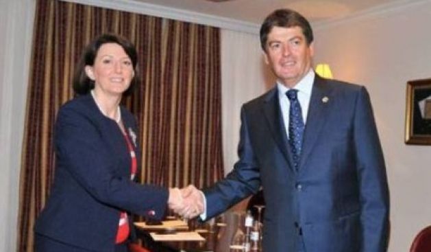 Arnavutluk Cumhurbaşkanı Topi, Jahjaga ile Görüşüyor