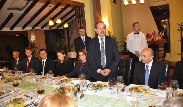 Mustafa, Arnavutluk Cumhurbaşkanını Kabul Etti