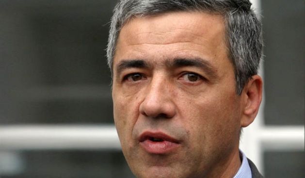 İvanoviç, Sadece Eğitim ve Sağlık İçin Yetki İstiyor