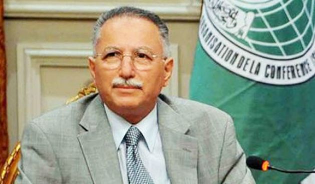 İslam Konferansı Örgütü Genel Sekreteri İhsanoğlu Kosova Meclisinde