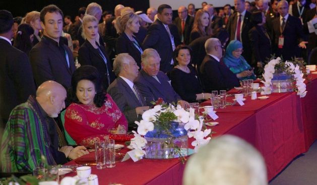 Dünya İslami Ekonomi Forumu'nda Jahjaga'nın Yoğun Temasları