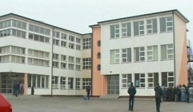 Priştine'de Bir Öğrenci Öldürüldü Bir Diğeri de Yaralandı