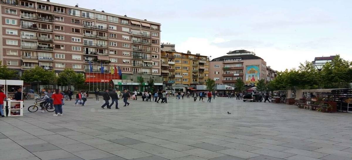 Vatandaşlar, Birleşik Eğitim Sendikasının Grevine Karşı