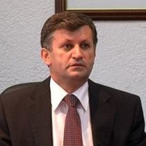 Beqiri: PDK-nın Merkez Sağ Olarak Şekillendirilmesi Geç