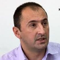 Liburn Aliu Komisyon Toplantısını Bıraktı