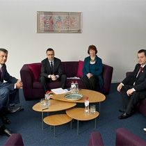 Brüksel'de Üçlü Toplantıya Geçilmesi Bekleniyor
