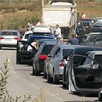 Sırbistan ile Sınır Geçitlerinde Uzun Kuyruklar Devam Ediyor