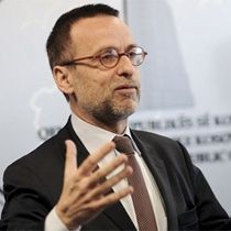Gentili'nin Görev Süresi 2012 Yılının Ocak Ayına Kadar Uzatılıyor