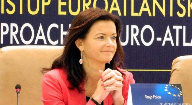 Kosova İçin Vizeler Bir An Önce Kalkmalı