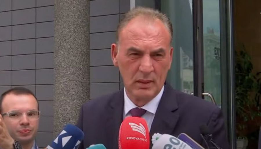 Gelecek Hafta Kurti’yi Kahveye Davet Edeceğim