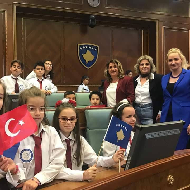 Toplu Kutlayamasak da İçimizdeki Coşku ve Gurur Her Zaman Canlı