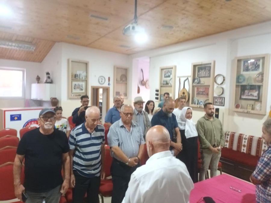 Akordeon Ustası Fikret Menekşe Saygı ve Minnetle Anıldı