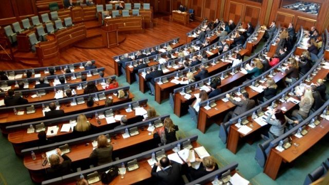 Meclis'in Feshiyle İlgili Olağanüstü Oturum Başladı
