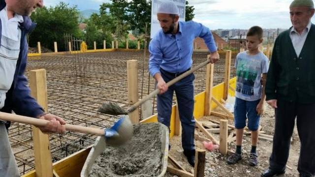 Mitroviça Kuzeyinde İlk Camii İnşa Ediliyor