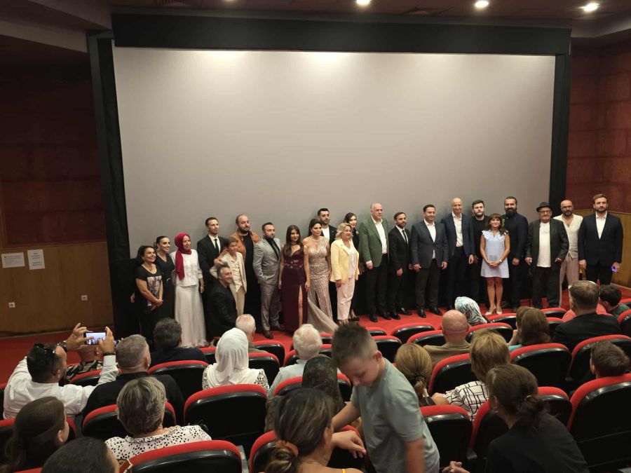 “Güneşin Karanlığında Kosova” Filmi Seçkin Davetlilere İzletildi
