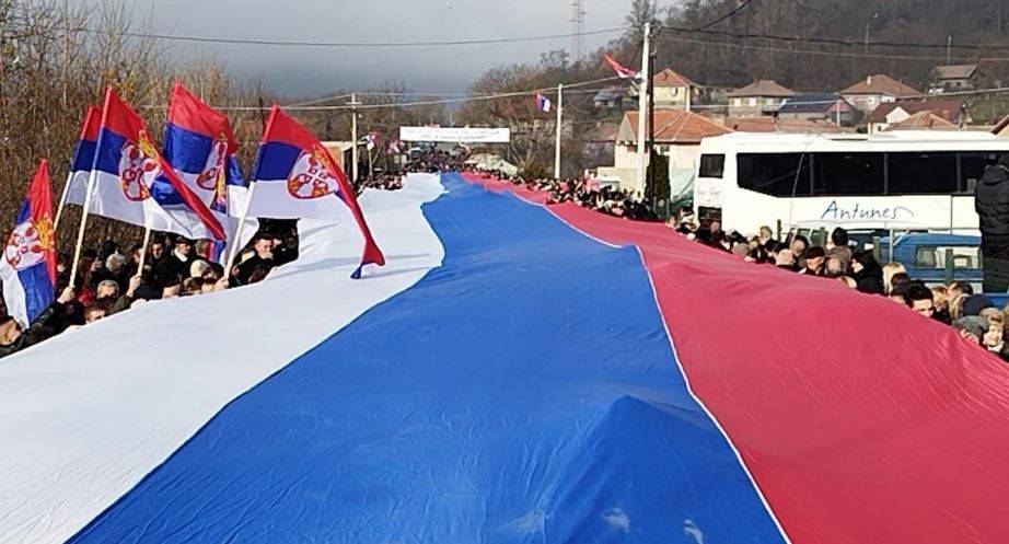 Sırpların Protestosu Sakin ve Olaysız Tamamlandı