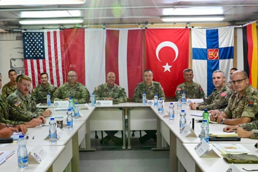 Ulutaş, KFOR’un Manevra Taburunu Ziyaret Etti