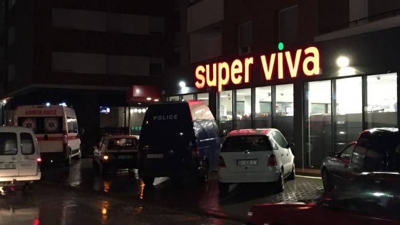 Mesai Saatinde Viva'-da Silahlı Soygun