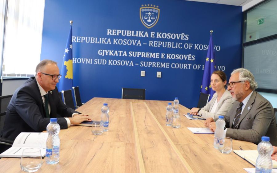 Yüksek Mahkeme Başkanı Rexhepi, EULEX Şefi Barbano ile Görüştü