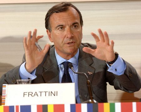 Fratini: Divan Kararına Saygı Duyacağız