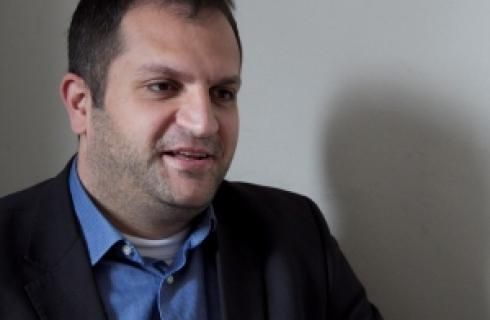 Yeni Akım Kosova'nın En Yeni Partisi