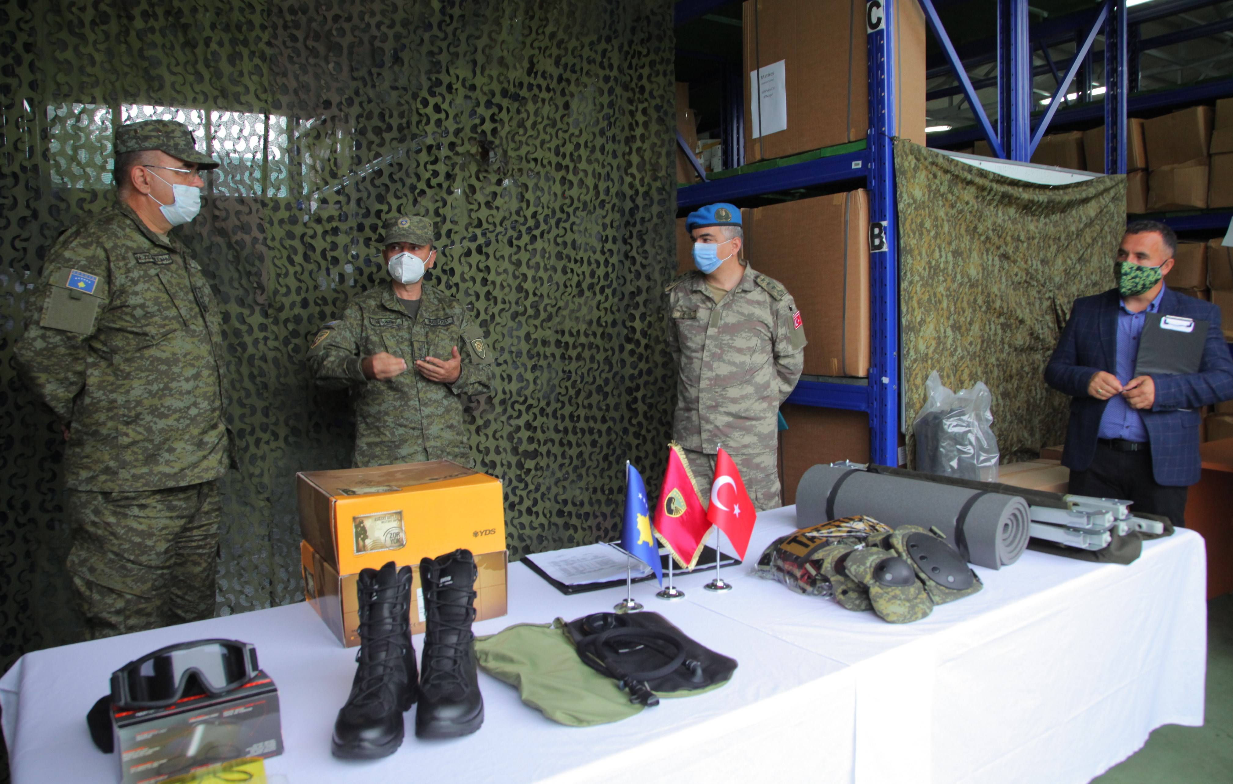Türkiye’den Kosova Ordusuna 750 Bin Avroluk Bağış
