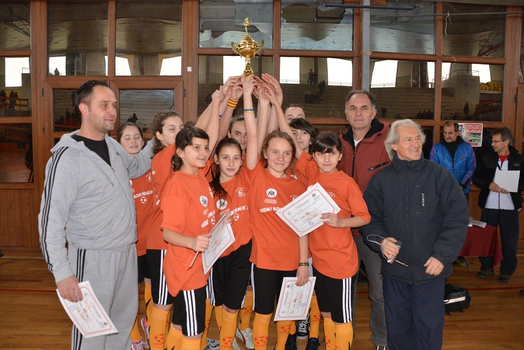 Prizren'de Bayan Futbol Turnuvası Düzenlendi