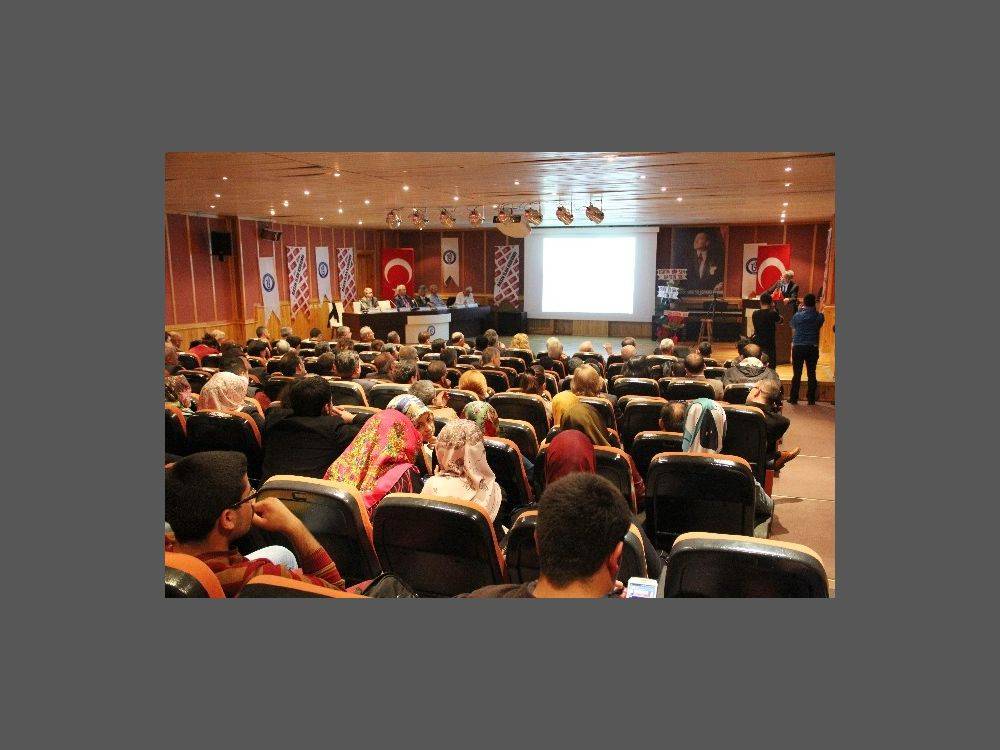 Dilde Fikirde İşte Birlik Üzerinde Daha Fazla Çalışılmalı