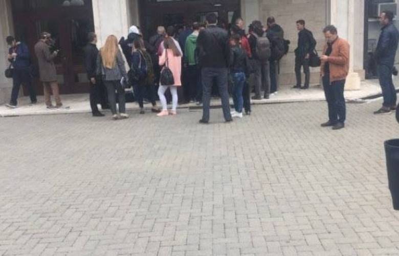Gazetecilerin Meclise Girmesine İzin Verilmedi