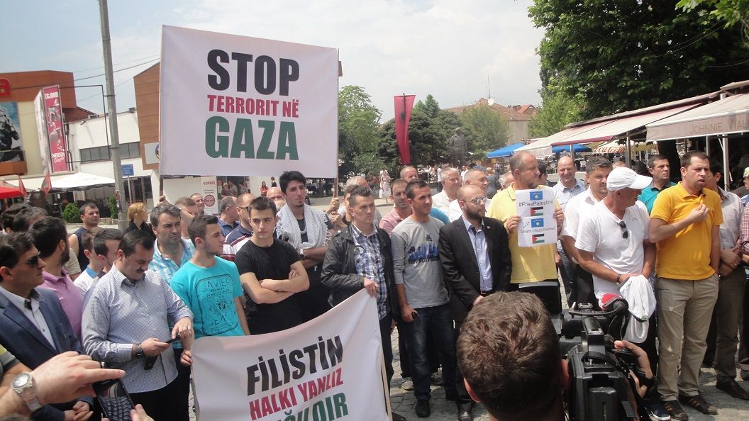 Gazze'ye Saldırılar Protesto Edildi