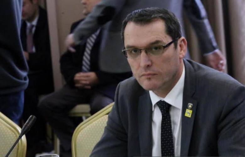 Gecaj: Karanlık Güçlerin Birleşmesi Sizleri Kurtarmaz
