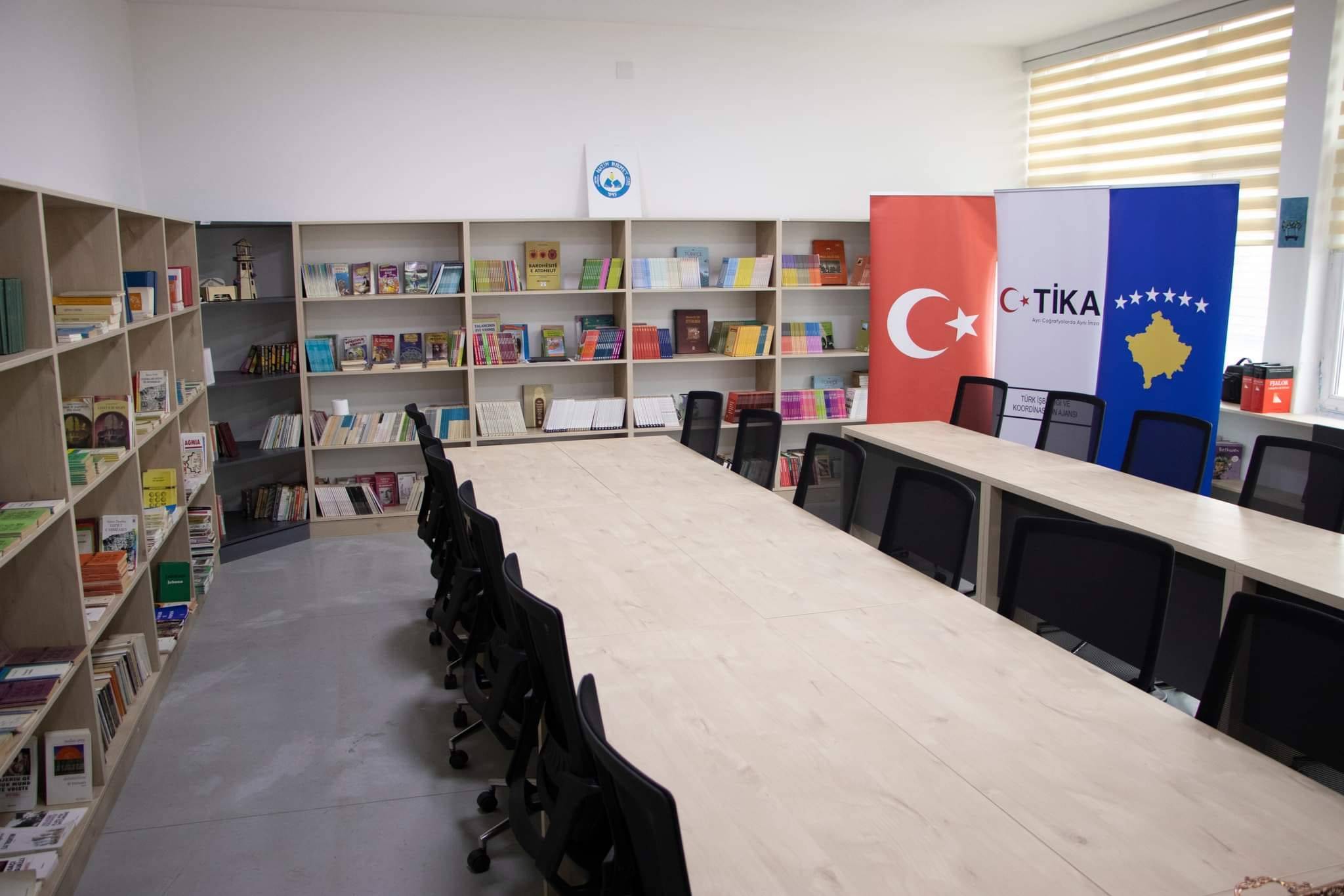 TİKA'dan Doburçan “Nazım Hikmet” İlkokuluna Kütüphane