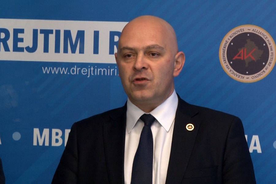 Yakova’da AAK'den Zafer Ardian Gjini’nin