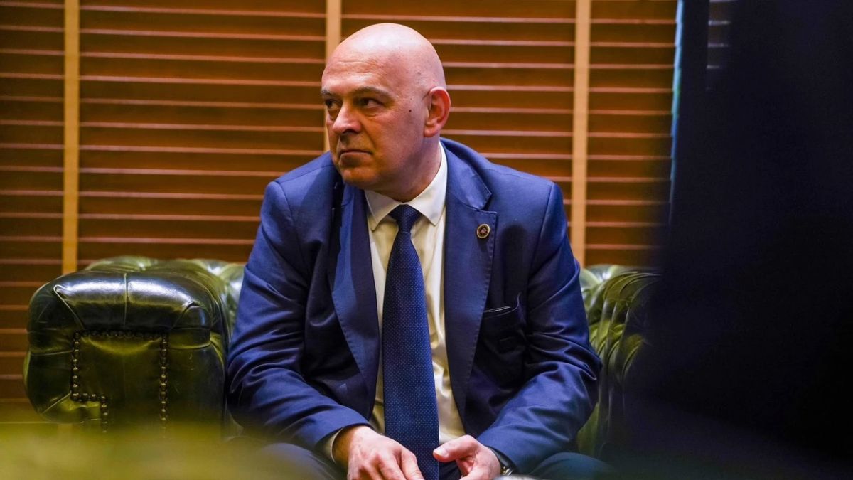 Kurti Ülkenin İtibarını Zedeliyor