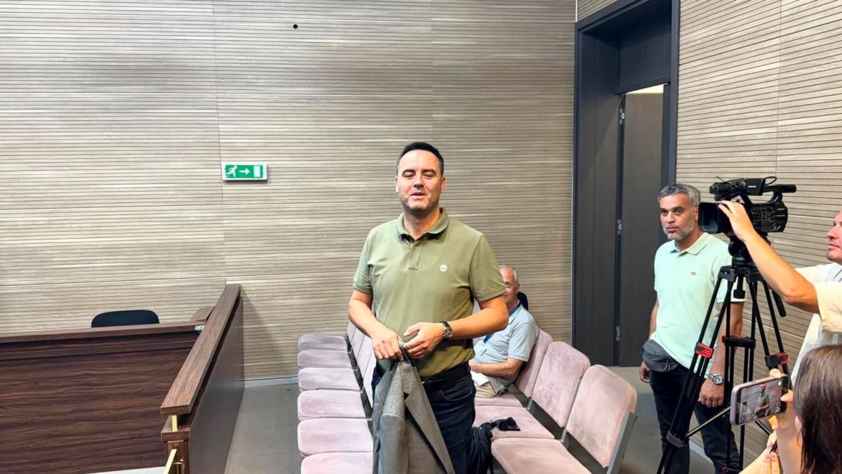 Meclis'te Göz Yaşartıcı Gaz Atması Nedeniyle Konjufca Hakim Karşısında