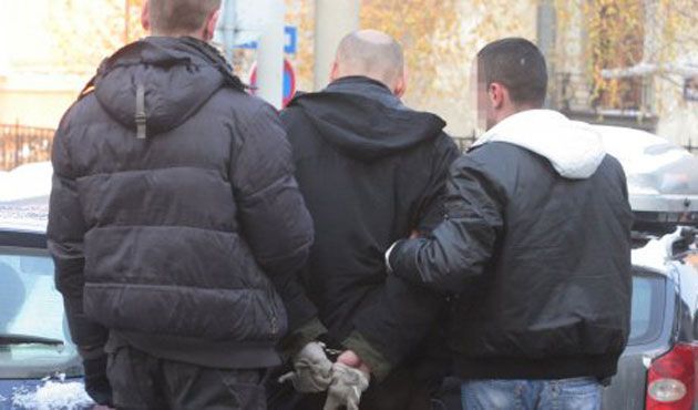 Kosova'da Bombacı İki Sırp Yakalandı