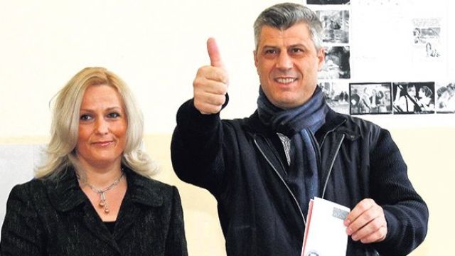 İktidarda Olanlar Eşlerini de İyi Gelirli Yerlerde İstihdam Ettirdiler