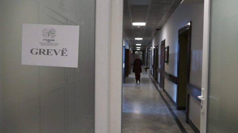 Eğitimciler Grevde