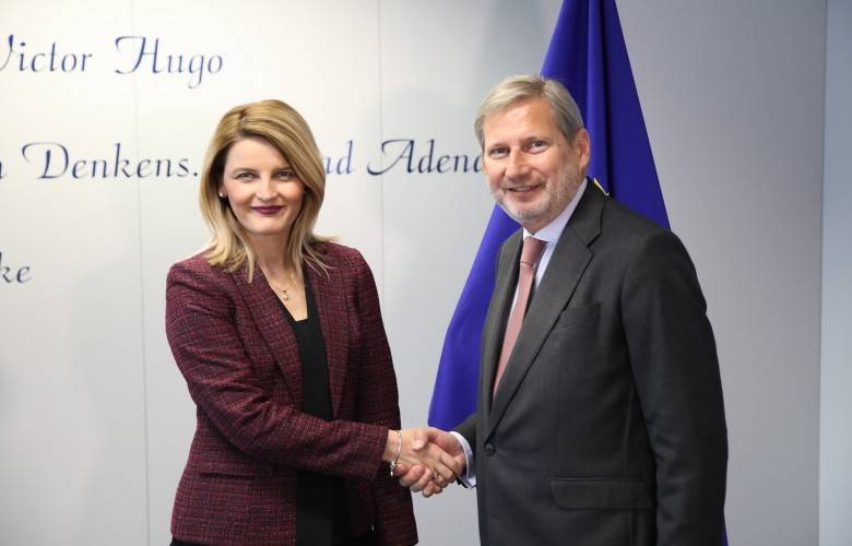 Hahn:  Kosova’nın Avrupa Perspektifi  Var