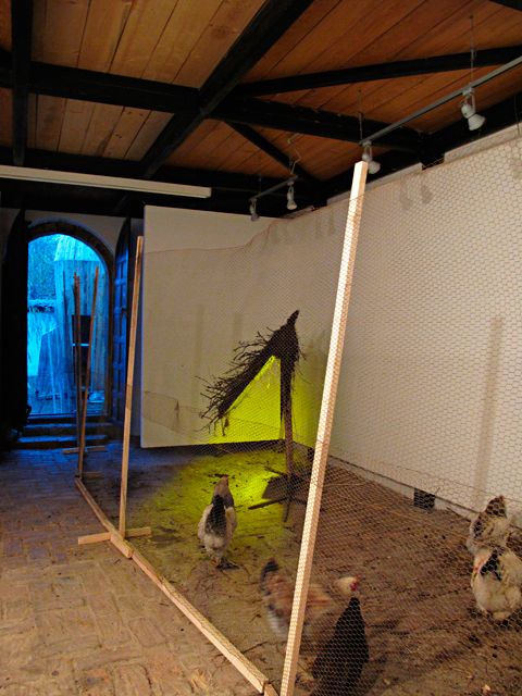 Berlin Bienali'nde Kosovalı Sanatçı Halilaj'ın Eseri Büyük İlgi Gördü