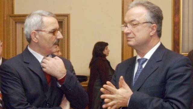 Haliti: Koalisyonda Sürtüşme, Dilek Çeşmesi